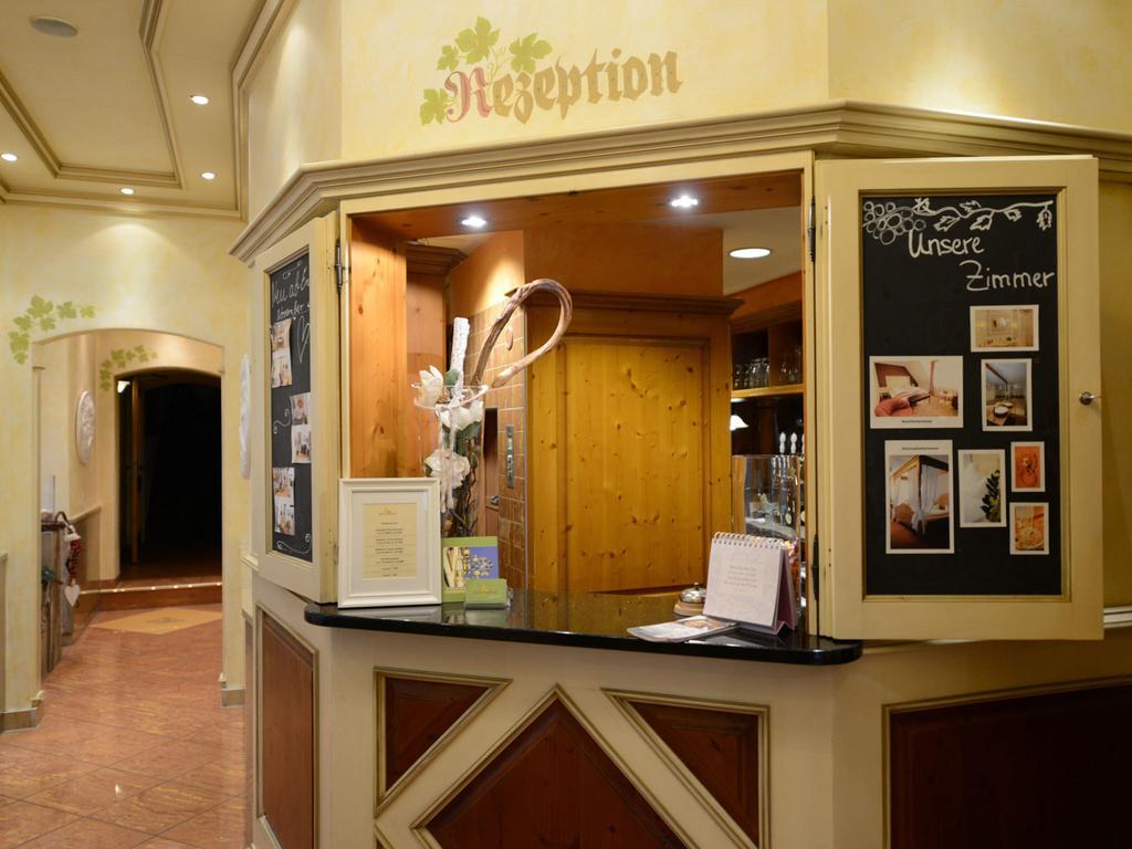 Land-Gut Hotel Zum Loewen Garni Marktheidenfeld Buitenkant foto
