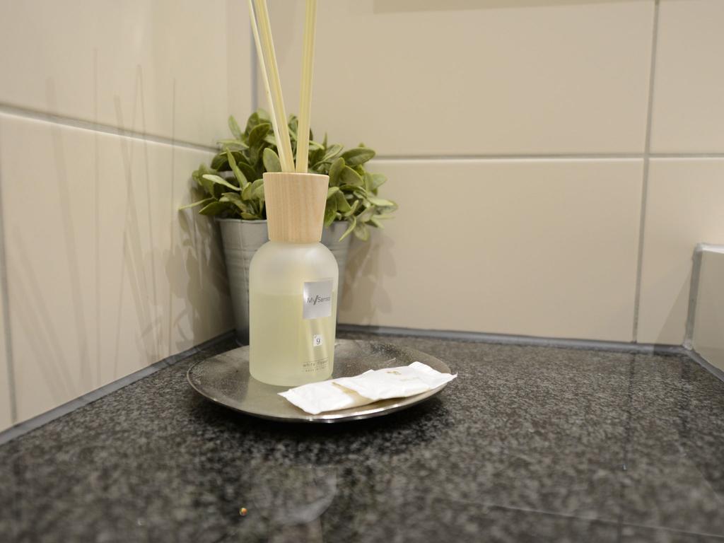 Land-Gut Hotel Zum Loewen Garni Marktheidenfeld Kamer foto