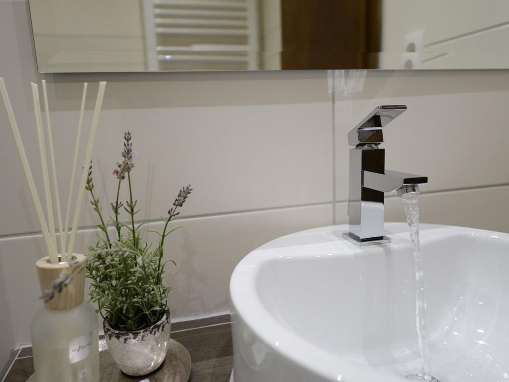 Land-Gut Hotel Zum Loewen Garni Marktheidenfeld Kamer foto